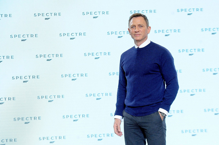 007: , . 