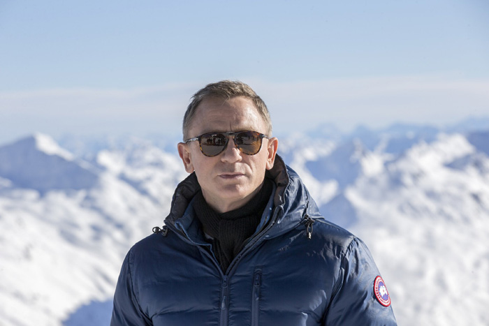 007: , .   :     : 7  : 38